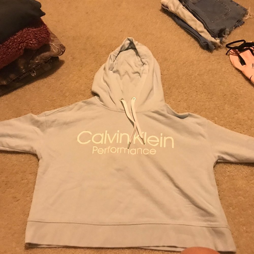 Calivin Klein cropped hoodie